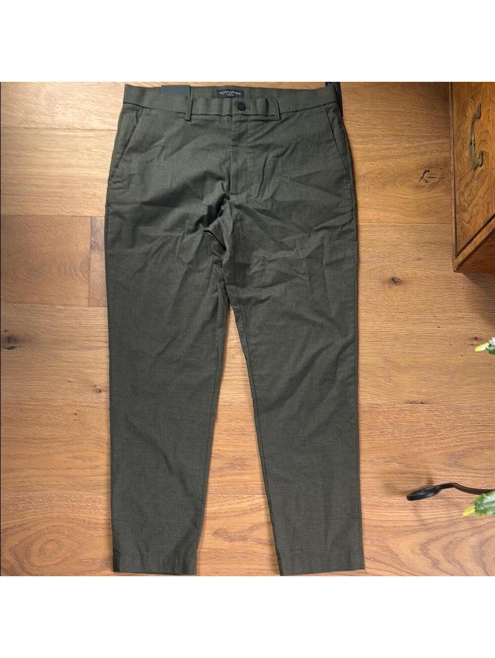 Banana Republic Green Chinos Cotton Blend Straight Leg
